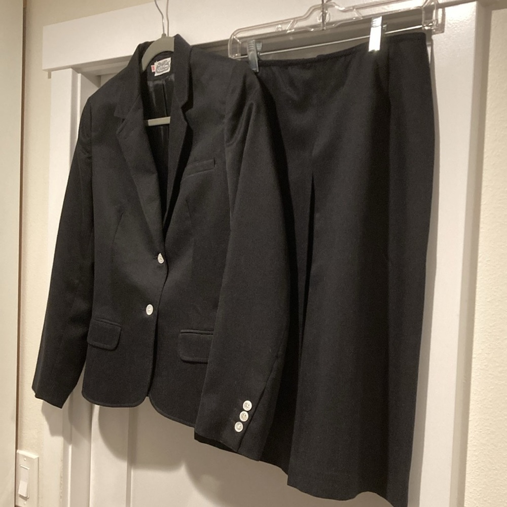 Vintage two piece women’s suit